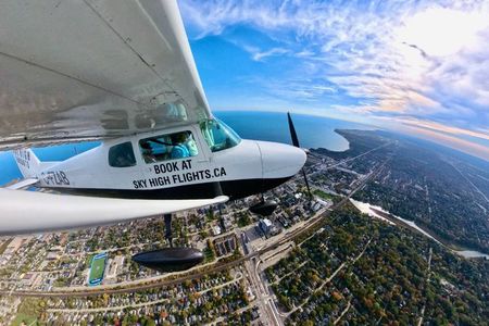 30 minutes Private Plane Tour Lakeshore Panorama From Burlington