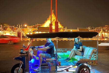 Private Tuktuk Food and City Tour (Chinatown-Flower Market)