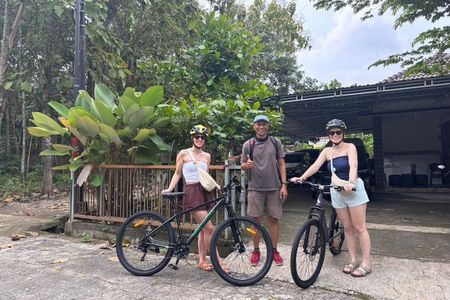 Yogyakarta: Cycling Tour, Pottery, Museum, Cultural Art And Lunch