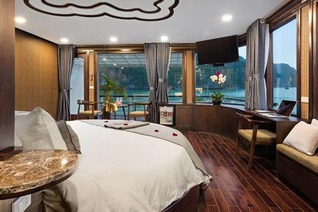 2-Day Halong Bay Cruise from Hanoi with Balcony & Kayaking