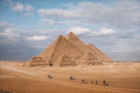 Pyramids, Grand Egyptian Museum, Lunch & Bazaar Experience