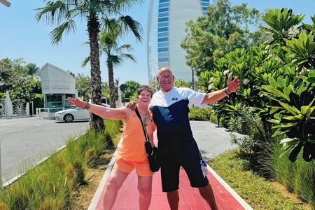 Dubai Top 10 Attractions: Full Day Private Tour with Transfers