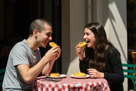 Medellin: El Poblado Food Tour with 8 Authentic Tastings