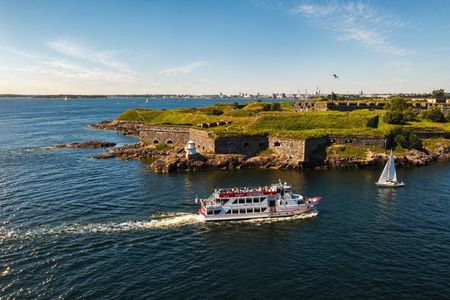 Money Saver: Hop-On Hop-Off Bus and Sightseeing Boat Tour