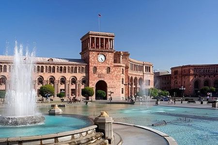 2-Day Armenia Private Tour from Tbilisi: Visit Yerevan & Sevan