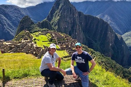 2-Day Private Machu Picchu Tour by Vistadome Train