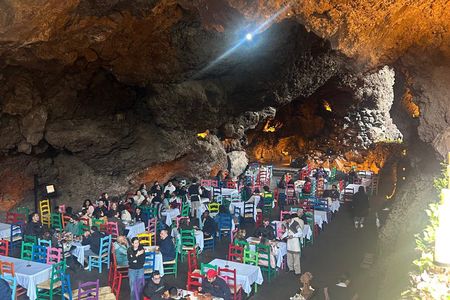 PRIVATE TOUR: Teotihuacan Pyramids + Breakfast in "LA GRUTA"