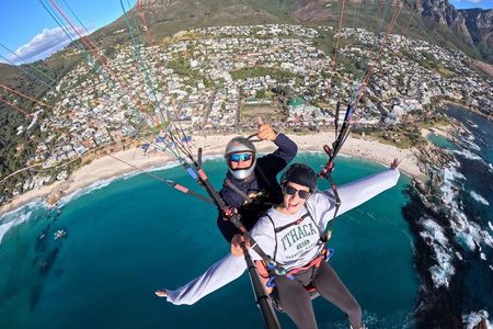 Paragliding Adventure with Arrival, Briefing, and Flight Guide