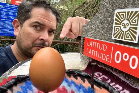 The Best Quito Day Tour - Equator, Empanadas and Old Town