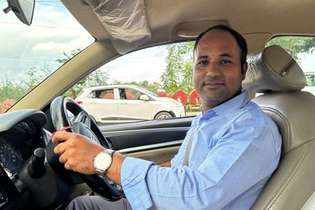 Udaipur Sightseeing Tour with Jagmandir Boat ride and City Palace