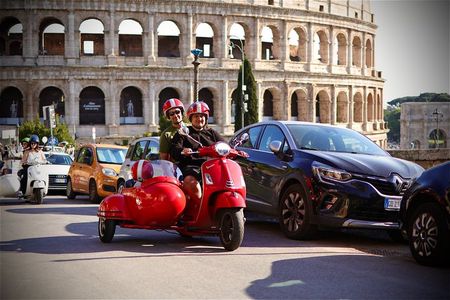 Rome Vespa Sidecar Tour — 90-Minute City Highlights Tour