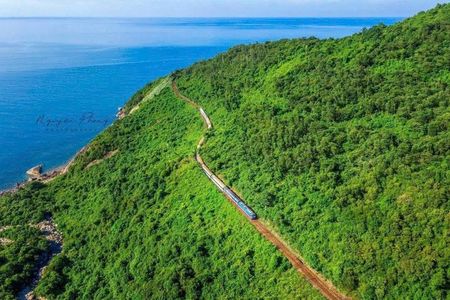 Hue to Hoi An Private Transfer via Hai Van Pass