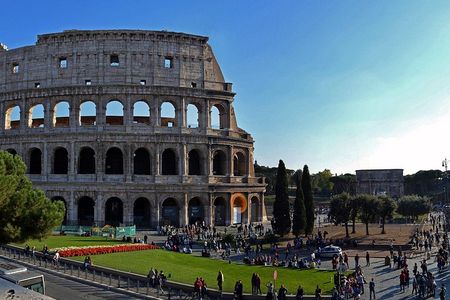 Colosseum Roman Forum and Palatine Hill Guided Tour