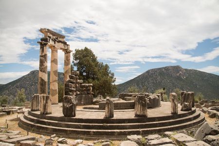 Delphi and Arachova full day Private touring experience