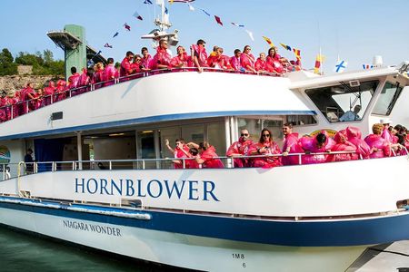 Niagara Falls Canadian Luxury Tour: Boat, Journey, Skylon & Lunch