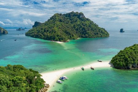 Longtail Boat Private Charter Tour to Krabi 4 Islands