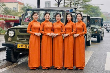 Hanoi Jeep Tours Led By Women: Hanoi Countryside Jeep Tours