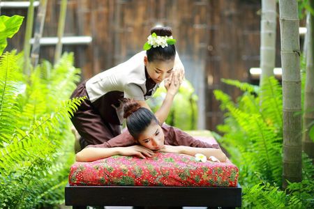 2 hour Siam Massage with Thai and Foot Massage at Fah Lanna Spa
