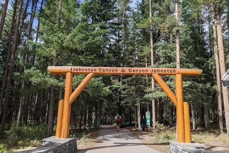 Lake Louise Moraine Lake Emerald Lake and Johnston Canyon Tour