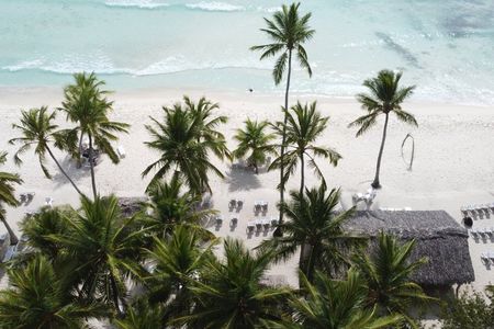 Punta cana: Island Escape to Saona • catamaran & Beach lunch