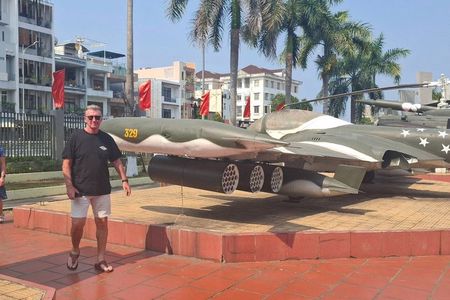 Danang half day tour: Marble mountains, stone village, war museum