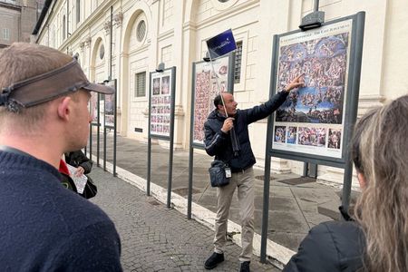 Vatican Museums Small Group Tour with St Peter's Basilica Access