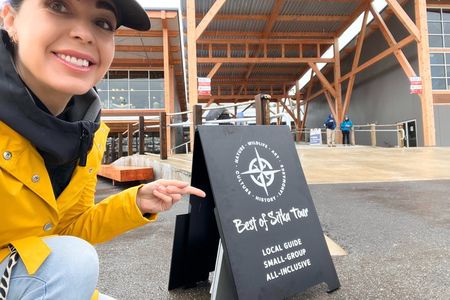 Best of Sitka Land Tour / Bears, Raptors, Totems