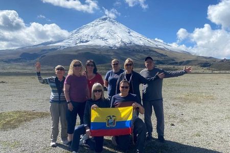 Cotopaxi and Quilotoa Volcano, PRIVATE Tour, from Quito, + LUNCH