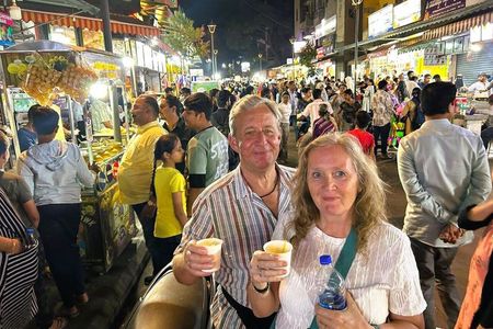 Bangalore Like a Local: Street Food Crawl & Lalbagh Garden Walk