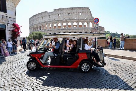 Rome City Tour by Golf Cart: Relax & Explore