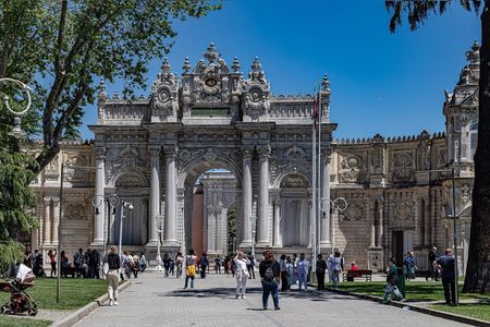 Dolmabahce Palace & Harem - Skip the Ticket Line with Audio Guide
