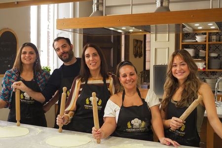 Pizza and Gelato Making Class in the Heart of Rome
