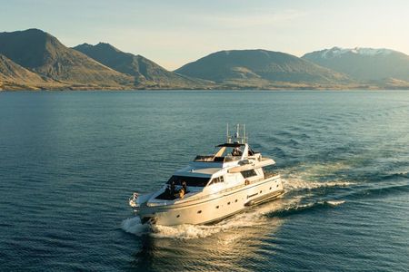 Pacific Jemm 90 Minute Mulled Wine Cruise