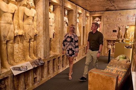 Tomb of the Pharaohs Night Tour and 2 Course Dinner in Cairns