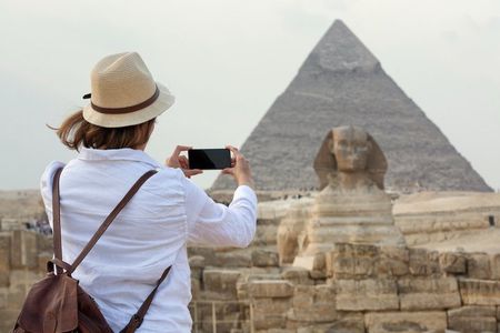 Hurghada: Cairo and Giza Highlights by mini Van with BBQ Lunch