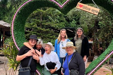 Blue Eye & Gjirokaster: 4x4 Tour and Old Bazaar