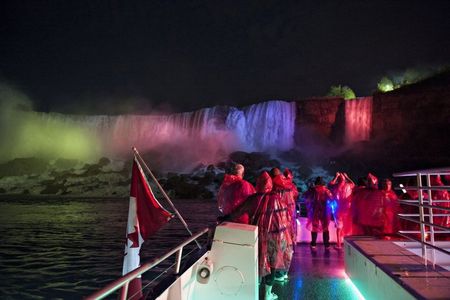 Niagara Night Tour with Boat, Skylon Tower & Behind the Falls