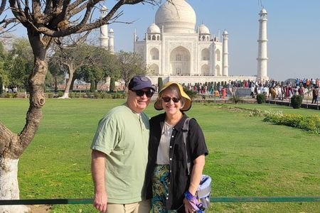 Same Day Agra Tour By Luxury Gatimaan Train From Delhi