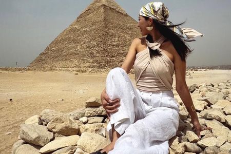Private VIP Giza Pyramids & Sphinx Tour with Camel Ride & Lunch.