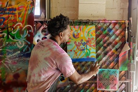 BYOB Spray Paint and Sip Workshop in Atlanta