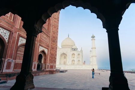 Taj Mahal Tour with Entry Tickets & Govt Guide with Add-ons