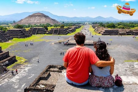 Private Combo 2 days: Teotihuacan+Basilica+Tlatelolco+Xochimilco+Frida+Coyoacan