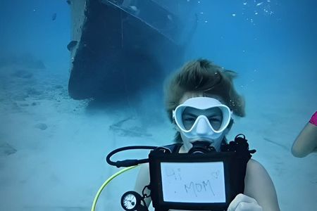 Private First-Time Dive in Aruba. Reef, Wreck or Turtle site
