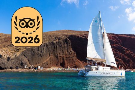 Santorini Private Catamaran Cruise with BBQ, Open Bar & Transfers