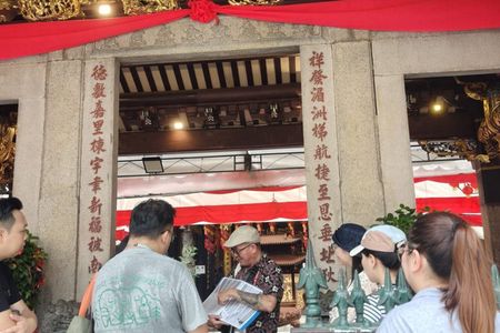 The Singapore Triad Walking Tour at Underbelly Singapore
