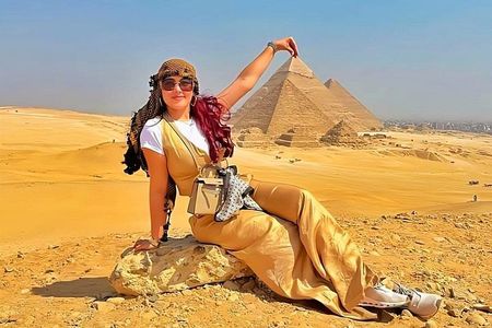 Best Private Full Day Tour to Giza Pyramids, Sphinx, Citadel and Old Cairo
