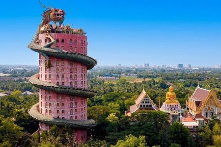 Damnoen Saduak Railway Market and The Iconic Temples Private Tour
