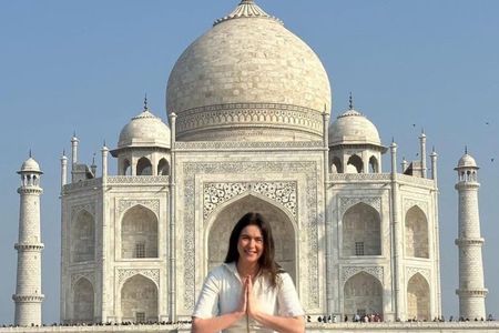 Taj Mahal Sunrise Tour & Full day Agra With Local Guide