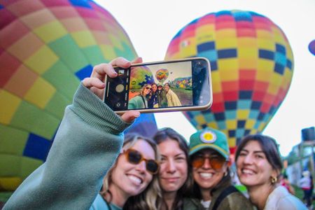 Balloon Flight with Natural Cave Breakfast and Round Trip