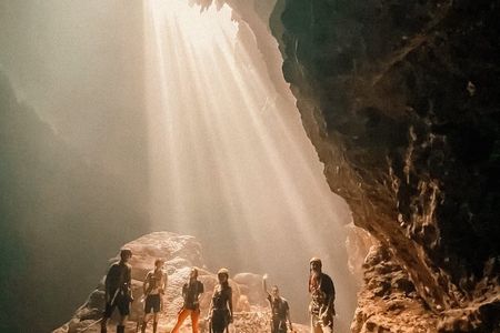 Yogyakarta Jomblang, Pindul Cave & River Tubing Tour with lunch